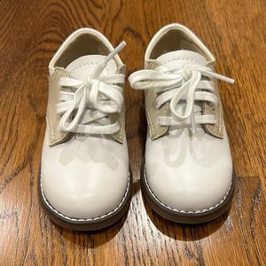 Footmates dress shoes size 7 wide